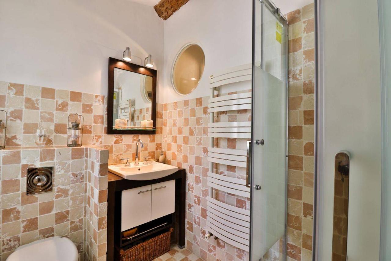 Le Mas De La Calade Bed & Breakfast Aix-en-Provence Exterior photo
